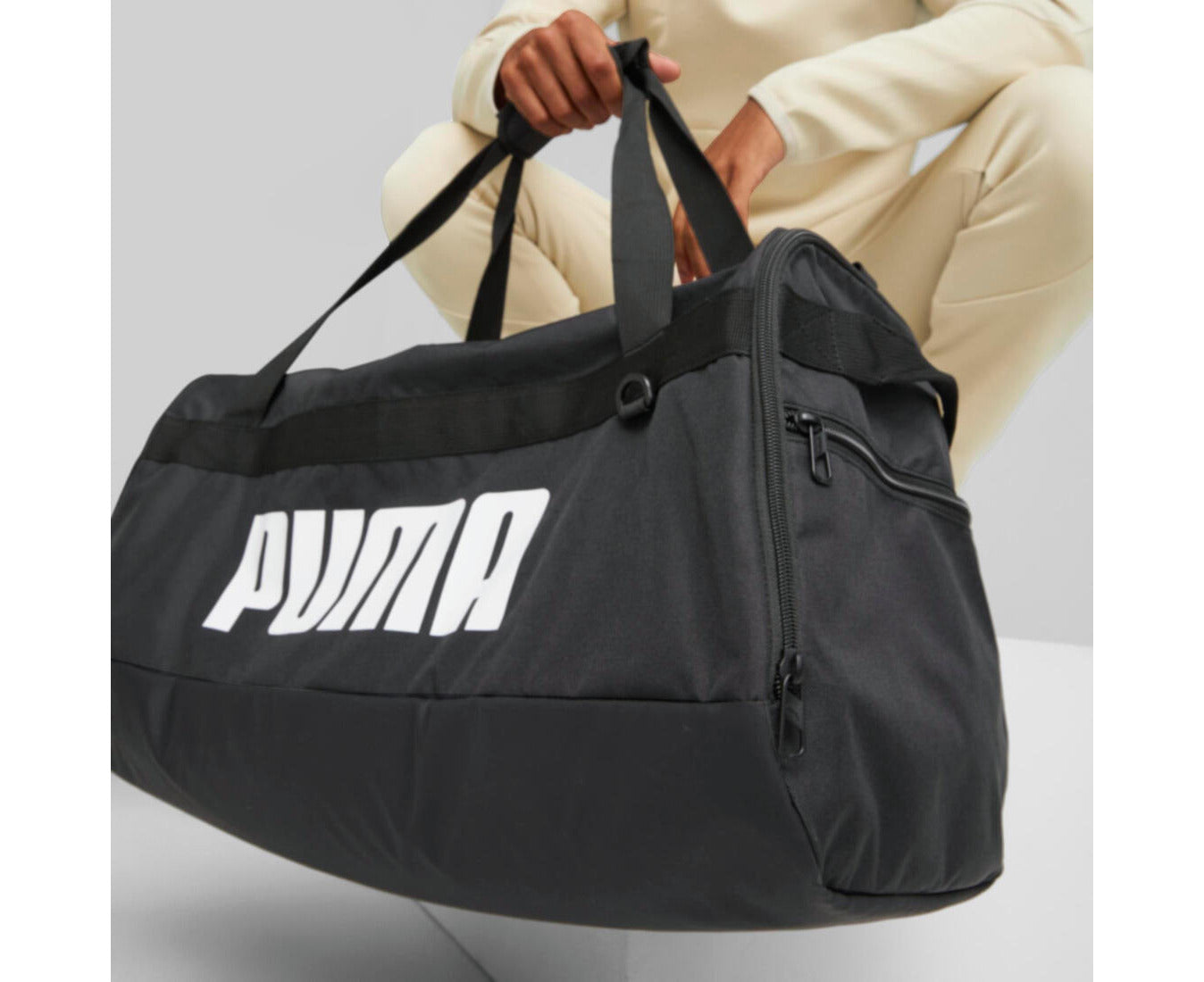 58L Challenger Medium Duffle Bag -  Black